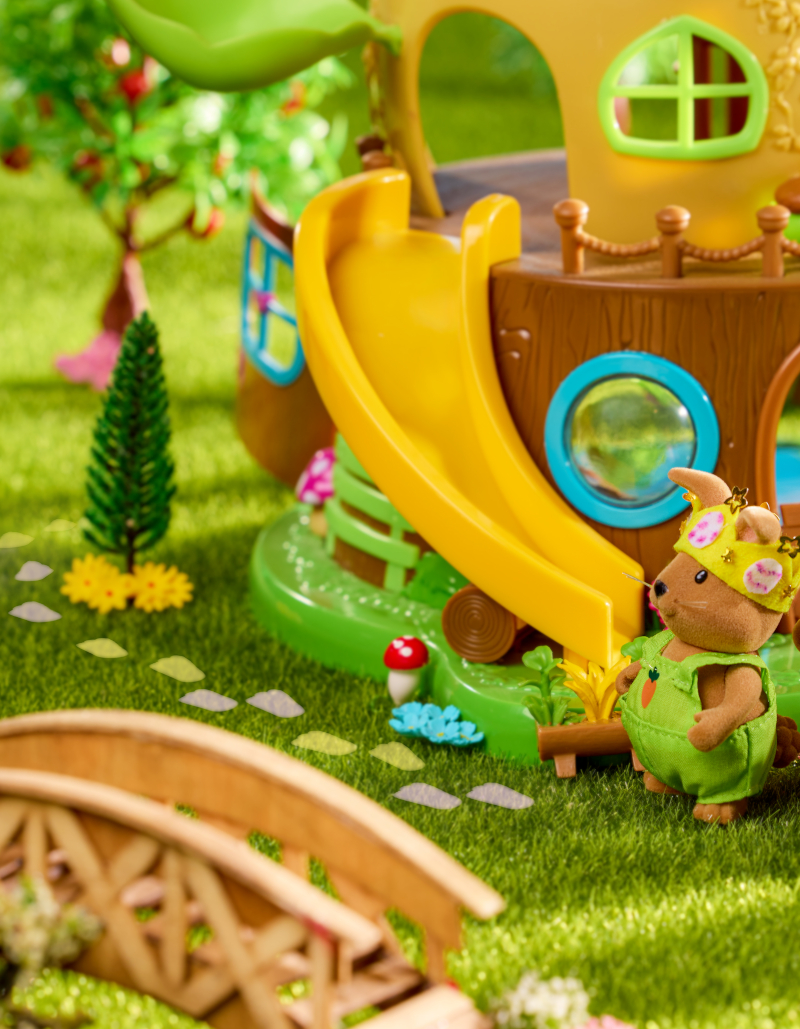 Chuck Cottonball Finds Clues