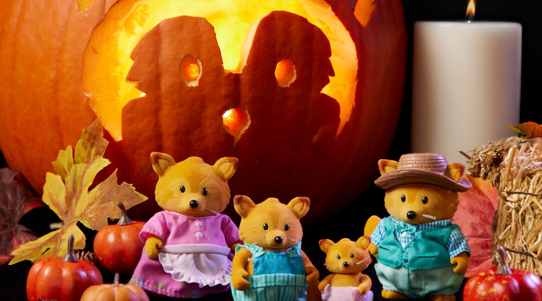 Pumpkin Carving with the Woodzeez