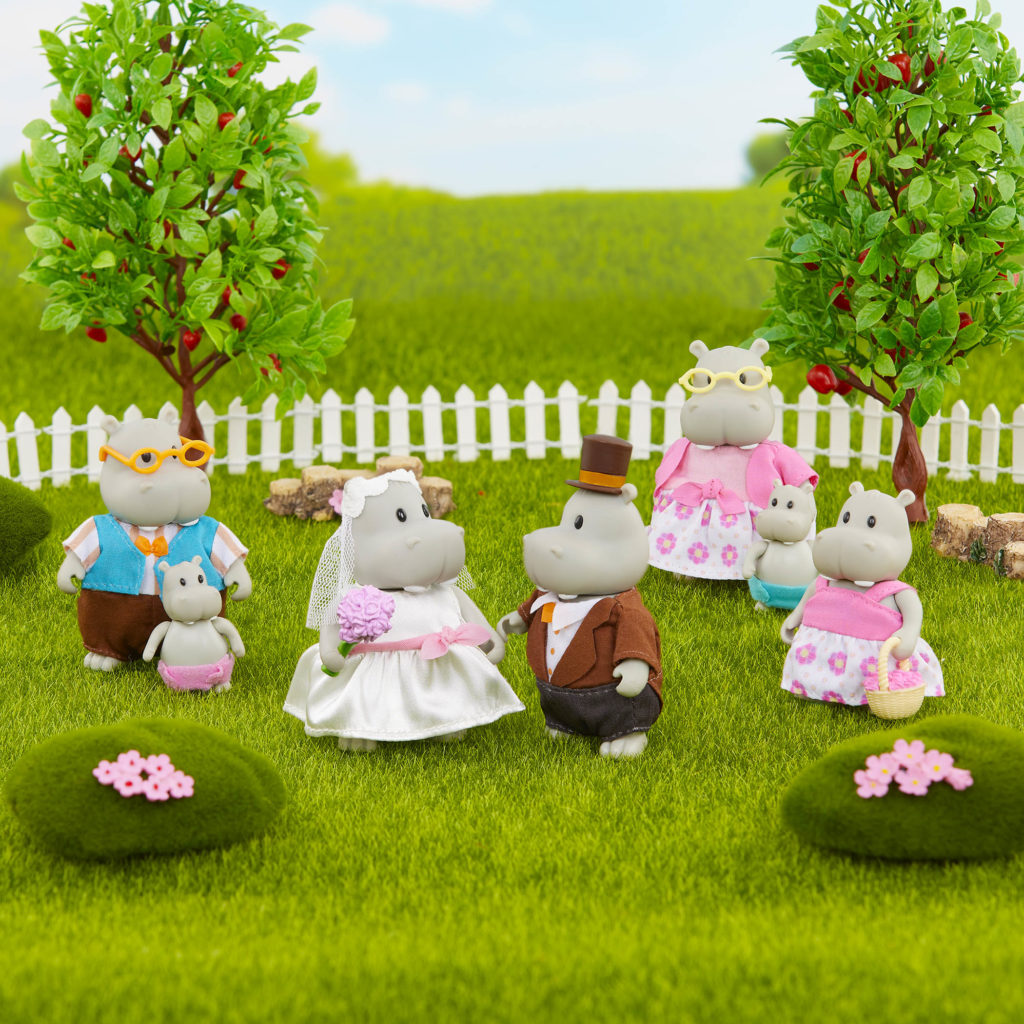 Pitterpotemus Hippo Family Small Animal Figurines Li’l Woodzeez